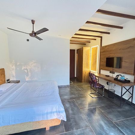 Zeenath Taj Gardens Yelagiri Exteriör bild