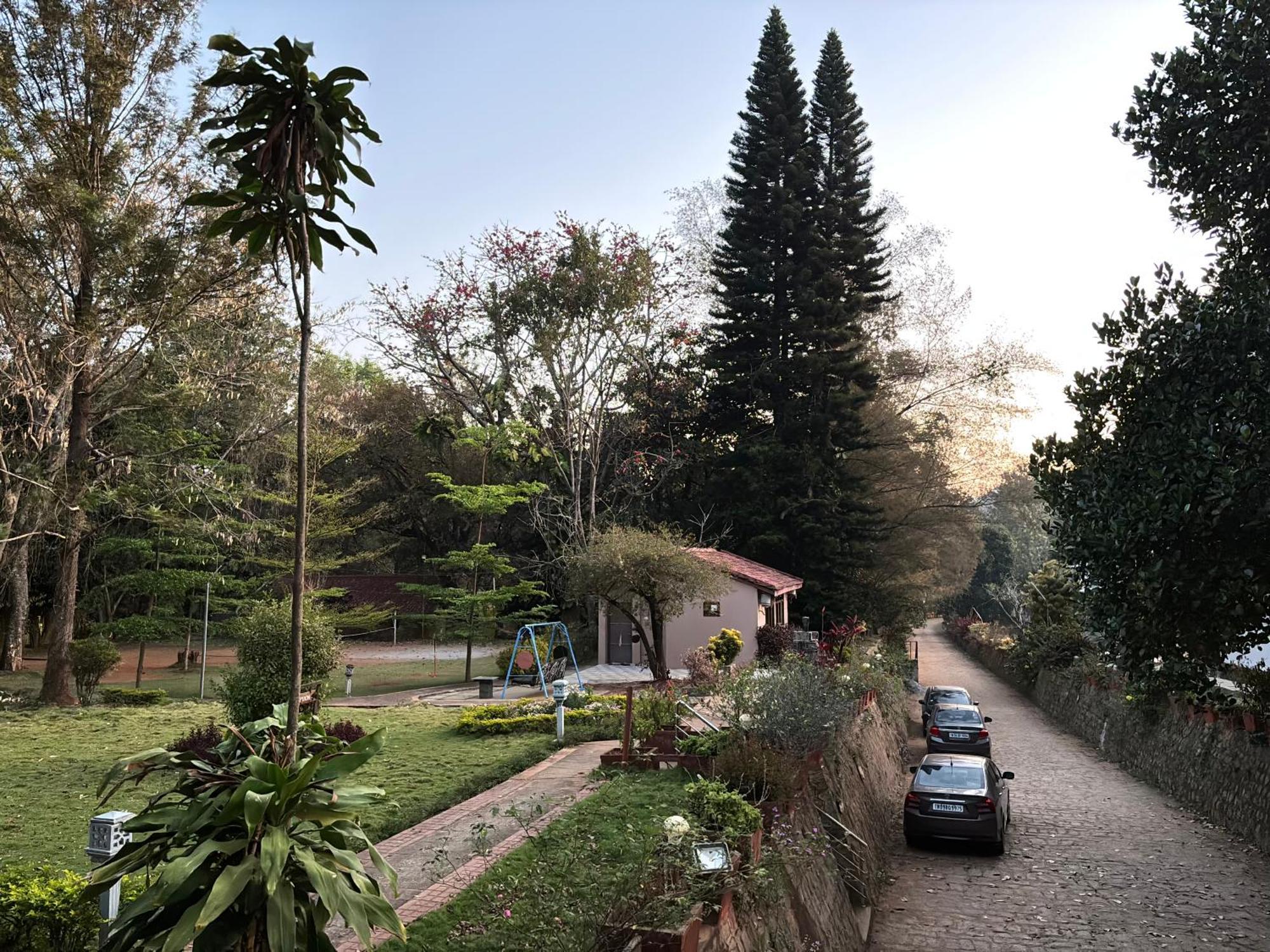 Zeenath Taj Gardens Yelagiri Exteriör bild